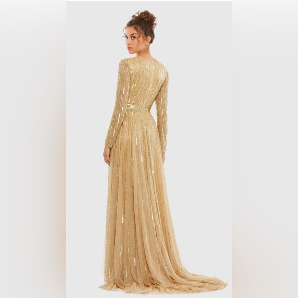 NWT | Mac Duggal 4977  Taupe Gold Sequined V Neck Sleeve A Line Gown Size 4 - Picture 4 of 14